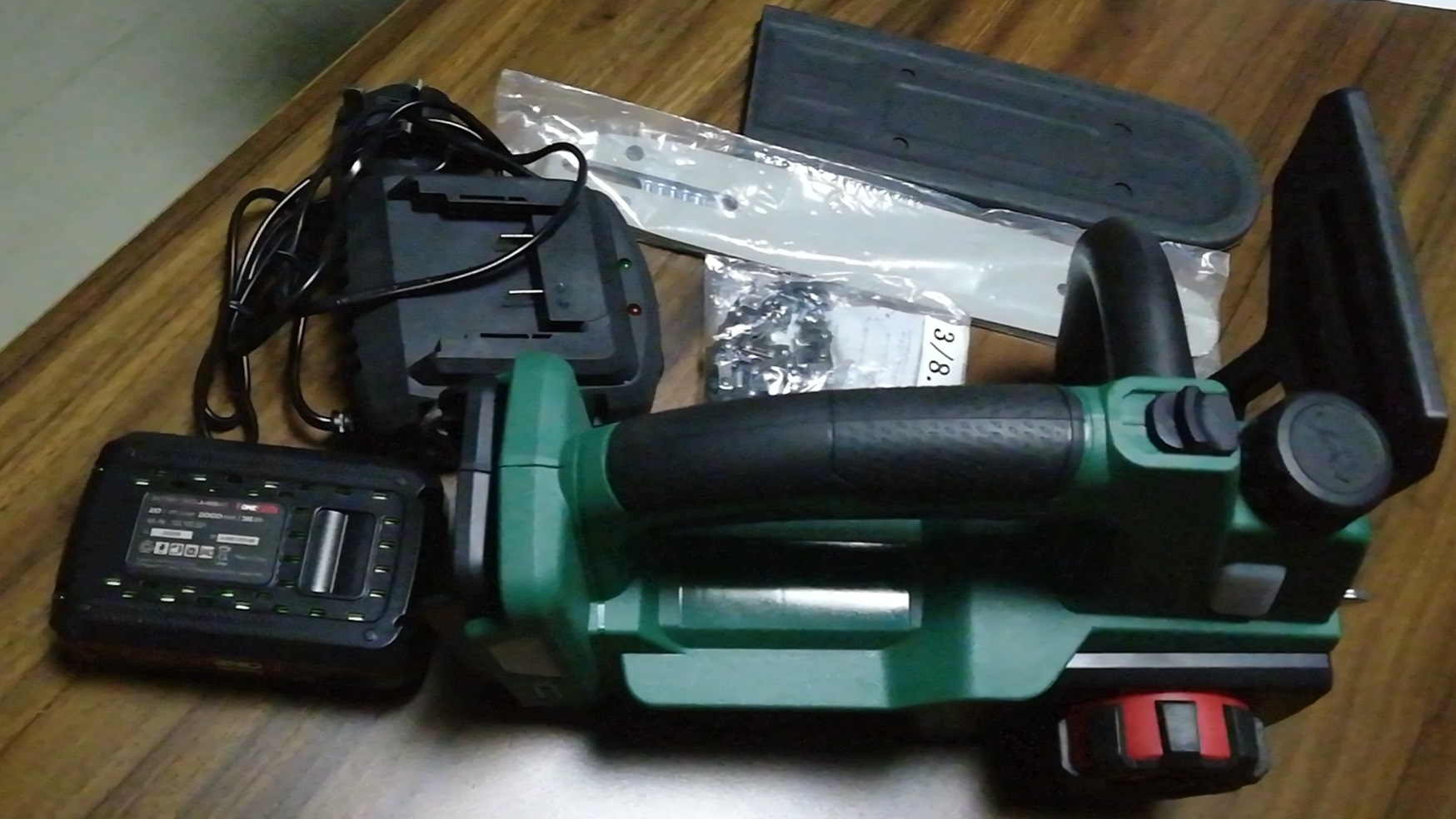 2020 New Brushless Lithium-Ion Battery Cordless Chain Saw-One Hand Operation